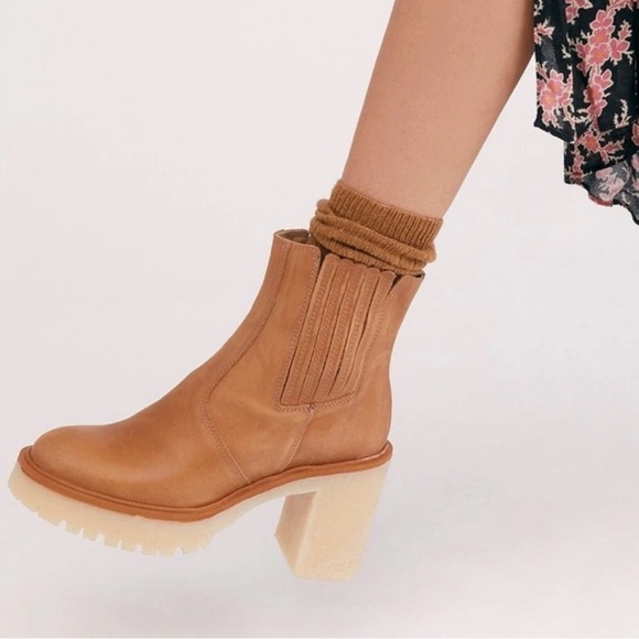 Free People James Chelsea Boots - Picture 3 of 9